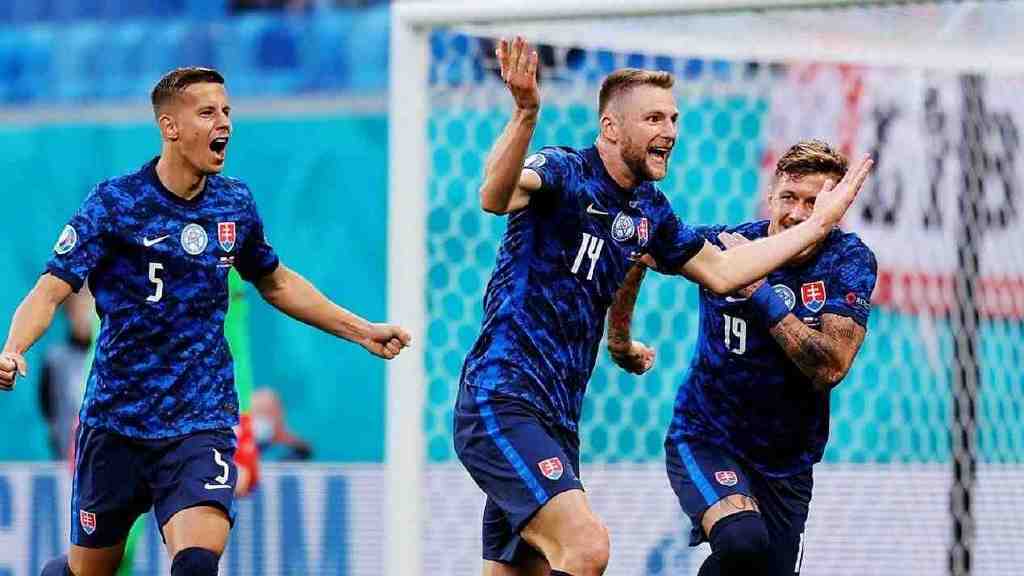  清晨葡萄牙体育备战葡超，造点机会细节曝光，压力陡增，临场指挥获称赞-爱博体育