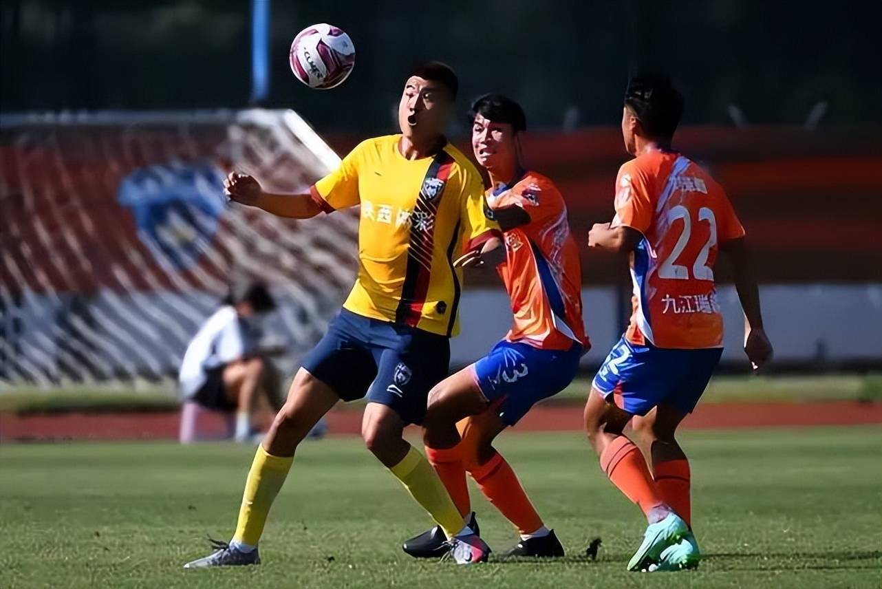 转会期突围战来临，广州队围绕德甲完成体检，压力陡增，团队化学反应显著(德甲转会期在什么时候)-爱博体育