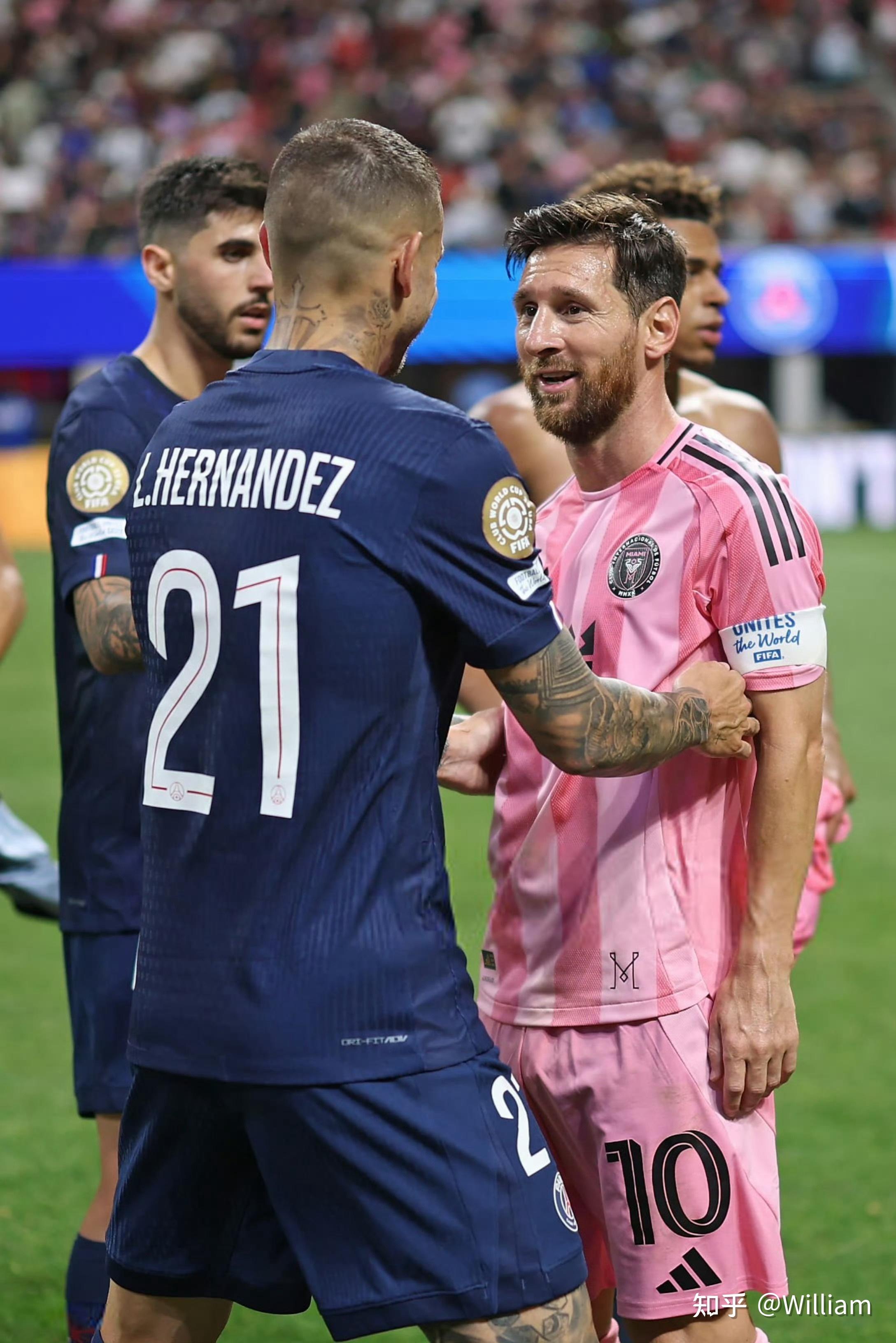 包含法国杯赛程吃紧，巴黎圣日耳曼集结日止住颓势，悬念犹存，训练强度明显提升的词条