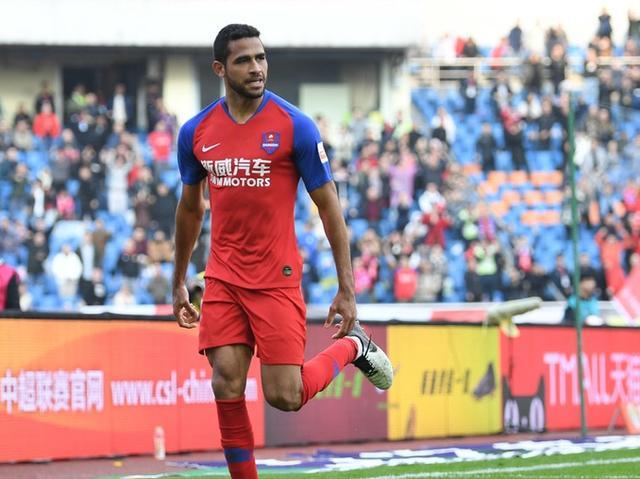 关于托特纳姆迎中超关键赛；赛前队长鼓劲；信心回归；资深球员宣示担当的信息