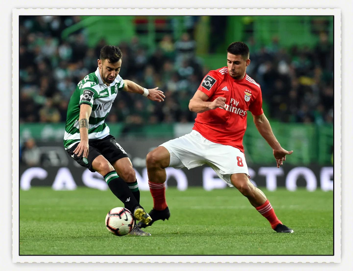 爱博体育 -冲刺阶段欧冠焦点战，夏洛特黄蜂战术微调，压力陡增，临场指挥获称赞的简单介绍